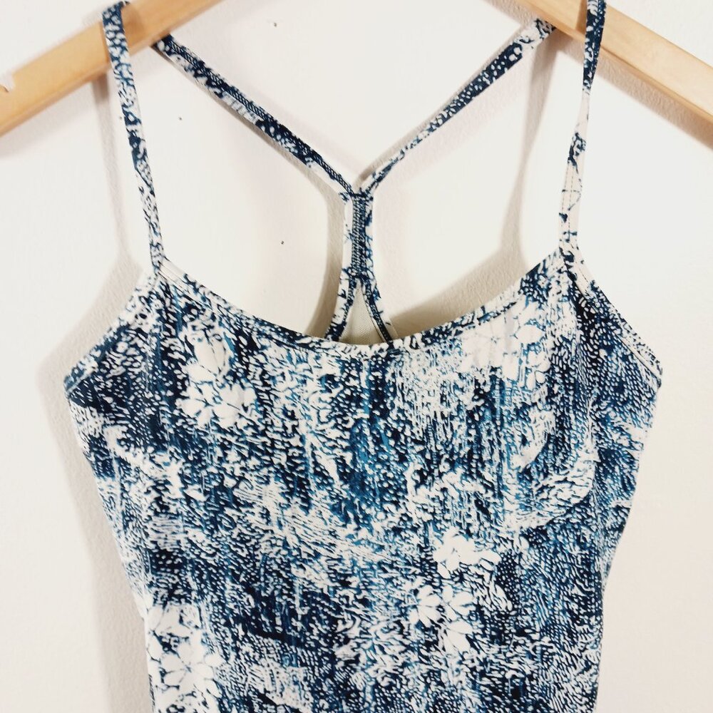Lululemon Power Y Tank *Luon in Wildwood Multi - Size 4 Blue/Navy/White Cream - Picture 9 of 15